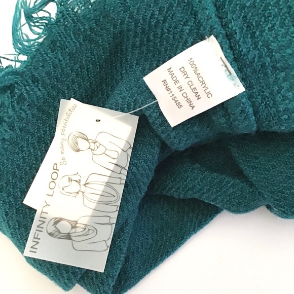 New Infinity Loop Emerald Isle Fringe Scarf - Picture 2 of 2